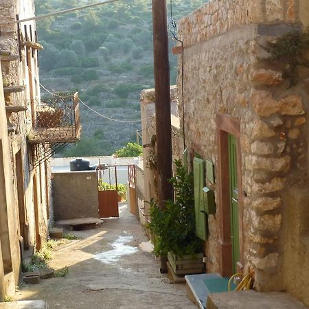 St. George Sykoussis Traditional Residence Agios Georgios Sykousis 객실 사진